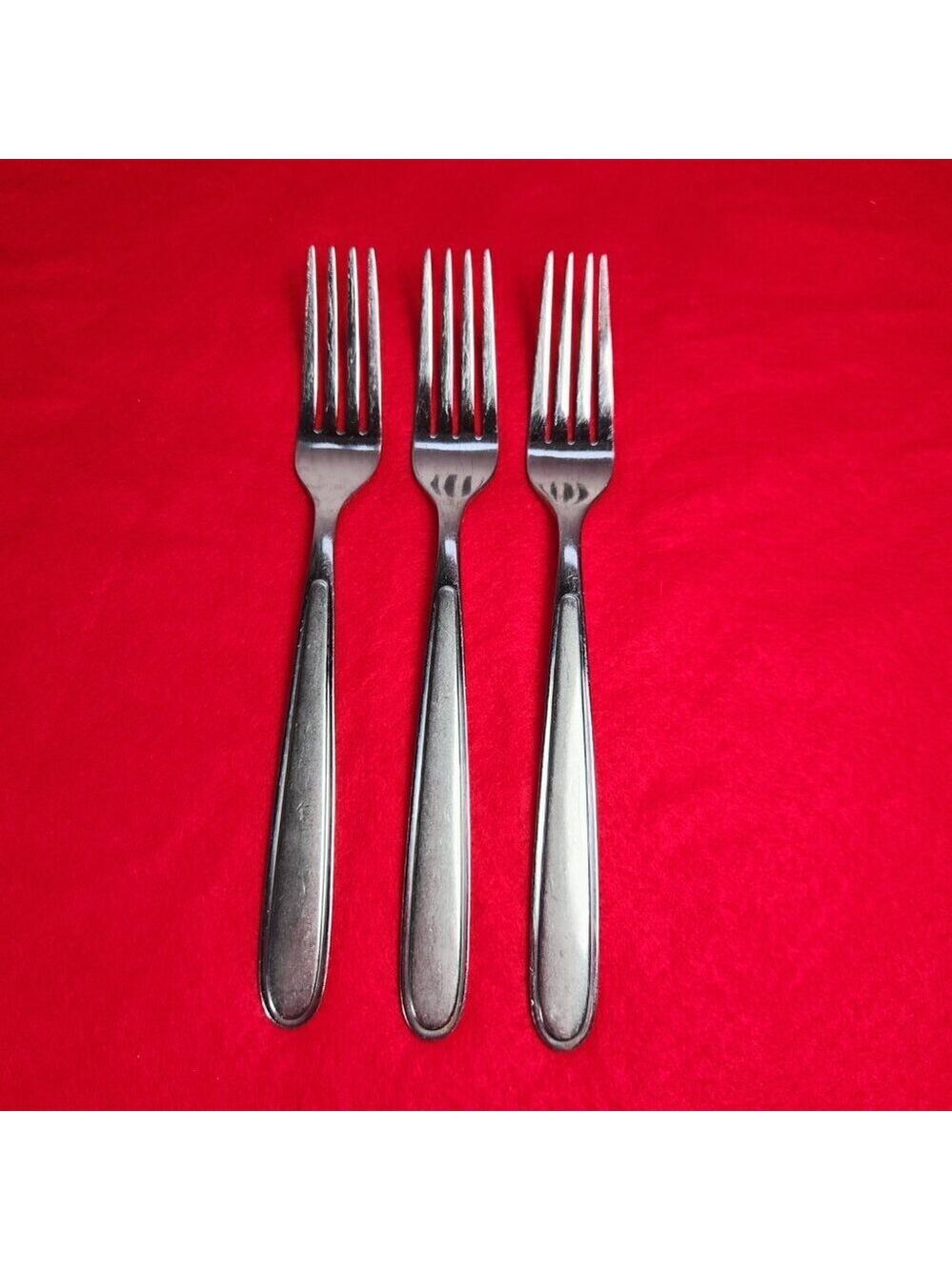 Oneida Forks Peninsula Castle Jordan Laura Pattern 7 7/8" Set of 3